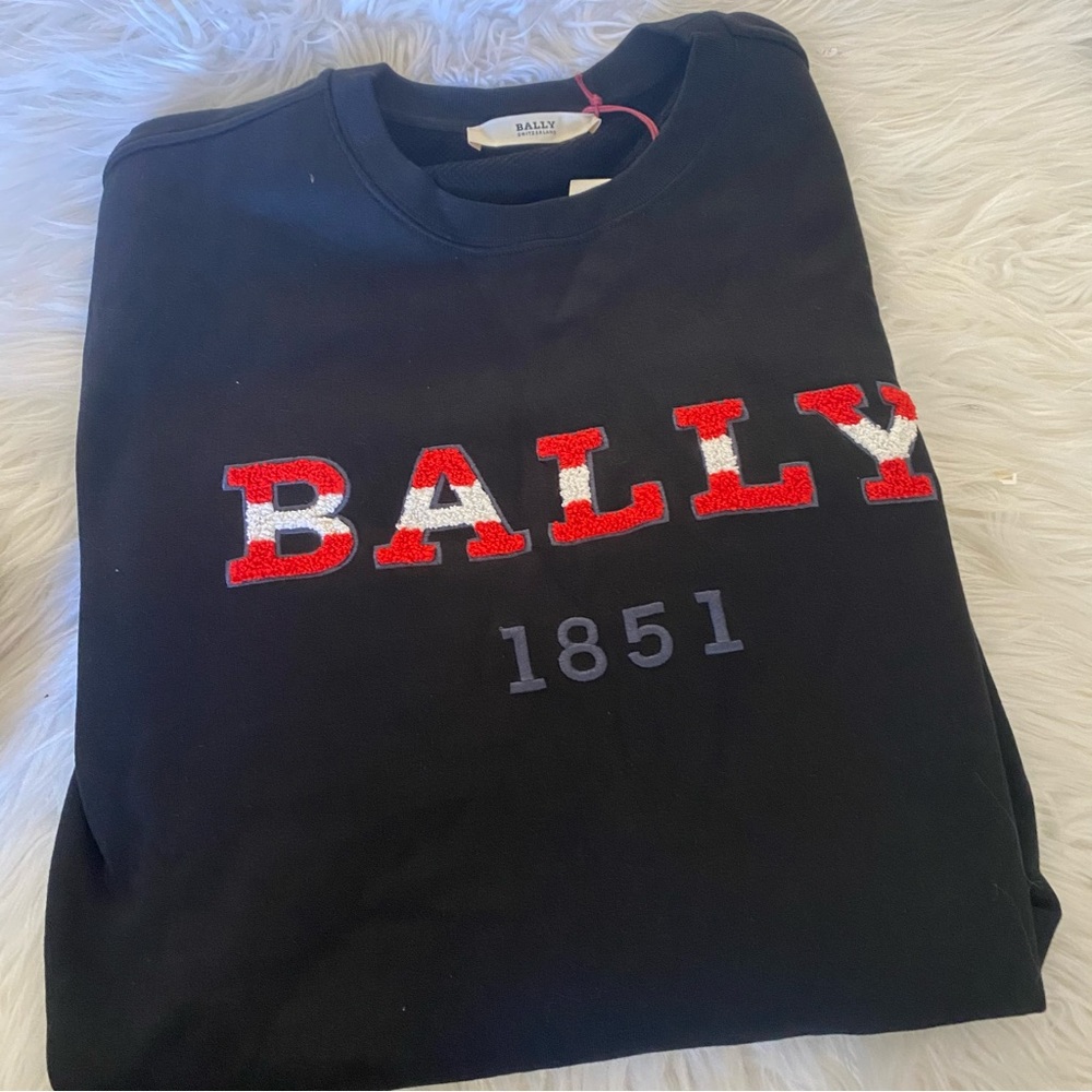 Bally outfit - Picture 8 of 13